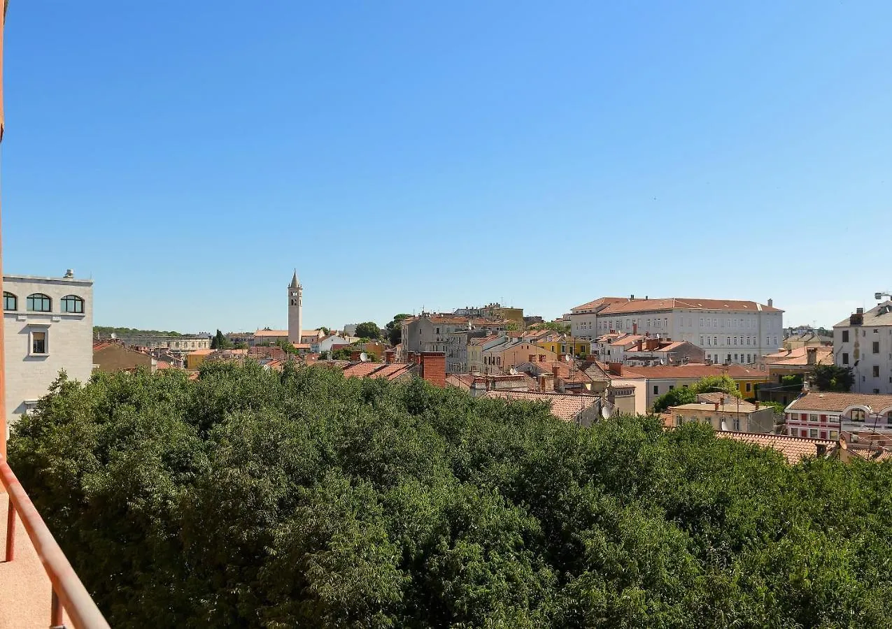 Giardini Panorama - Penthouse In The Heart Of Pula Apartamento